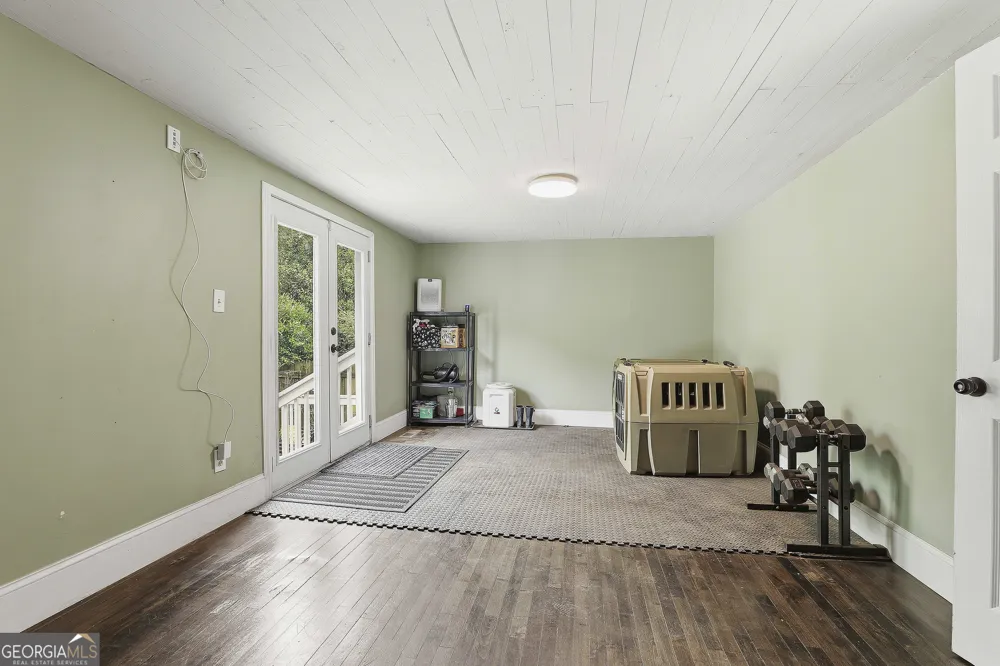 21 Smith ST Grantville, GA 30220