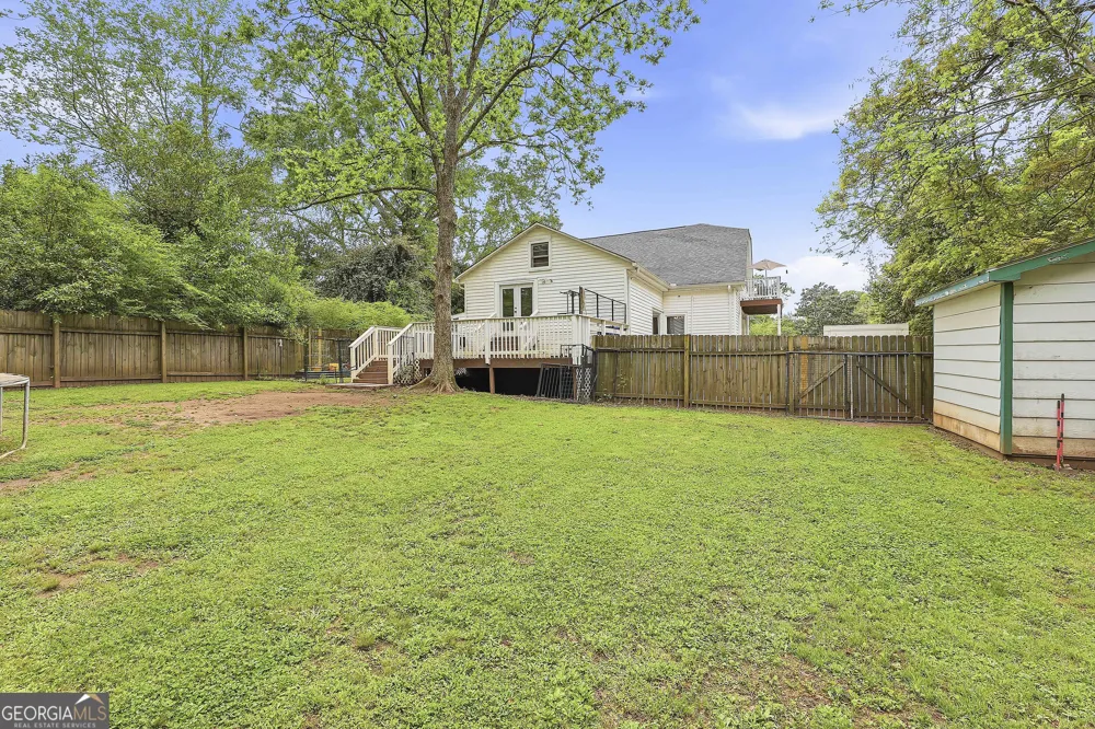 21 Smith ST Grantville, GA 30220
