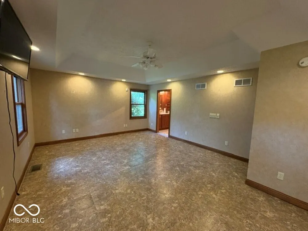 2204 Avalon Court Kokomo, IN 46902