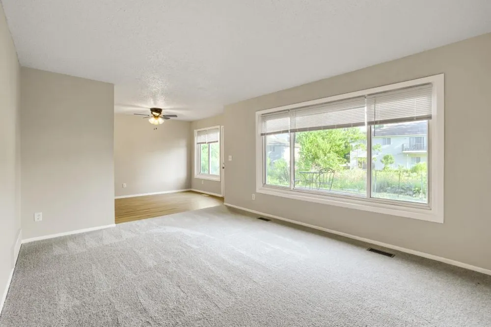 5918 Cahill Avenue Inver Grove Heights, MN 55076