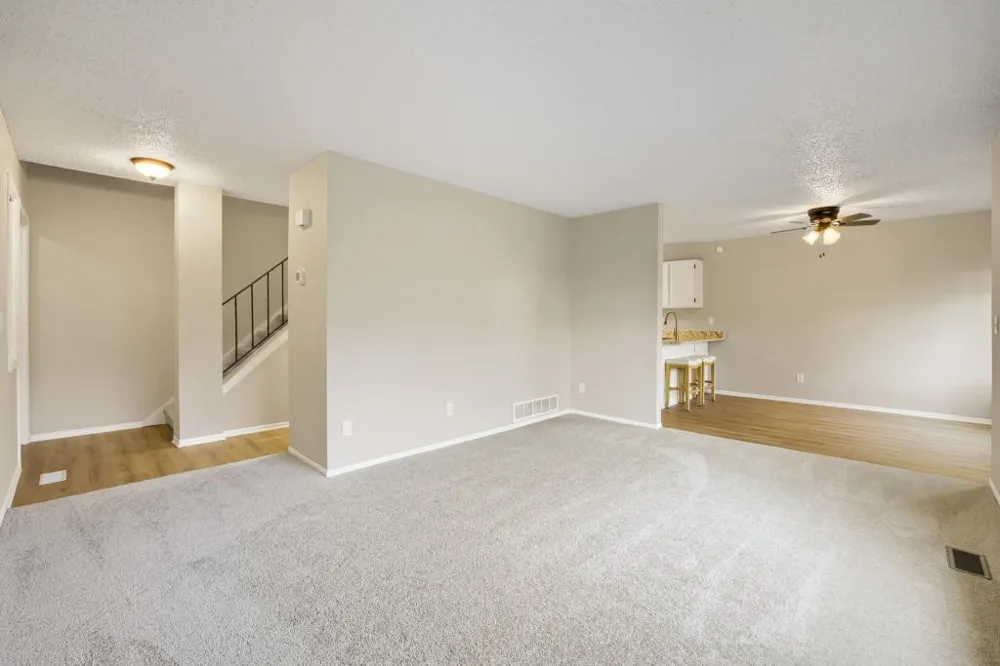 5918 Cahill Avenue Inver Grove Heights, MN 55076