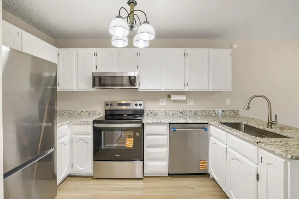 5918 Cahill Avenue Inver Grove Heights, MN 55076