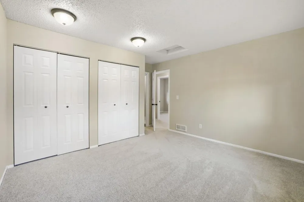 5918 Cahill Avenue Inver Grove Heights, MN 55076