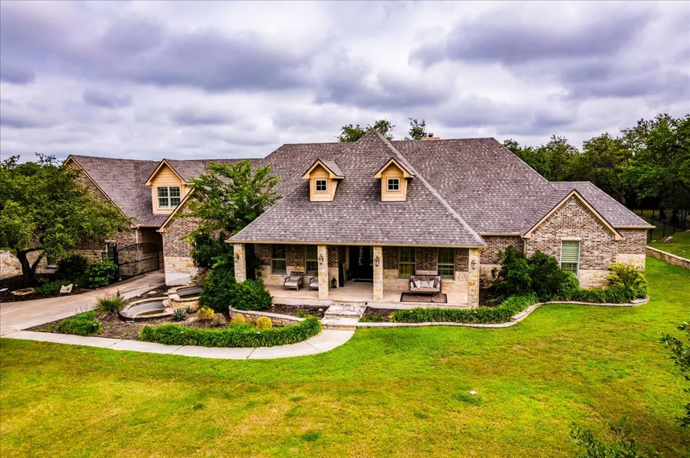 530 Woodland Drive Driftwood, TX 78619