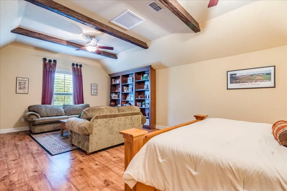 530 Woodland Drive Driftwood, TX 78619
