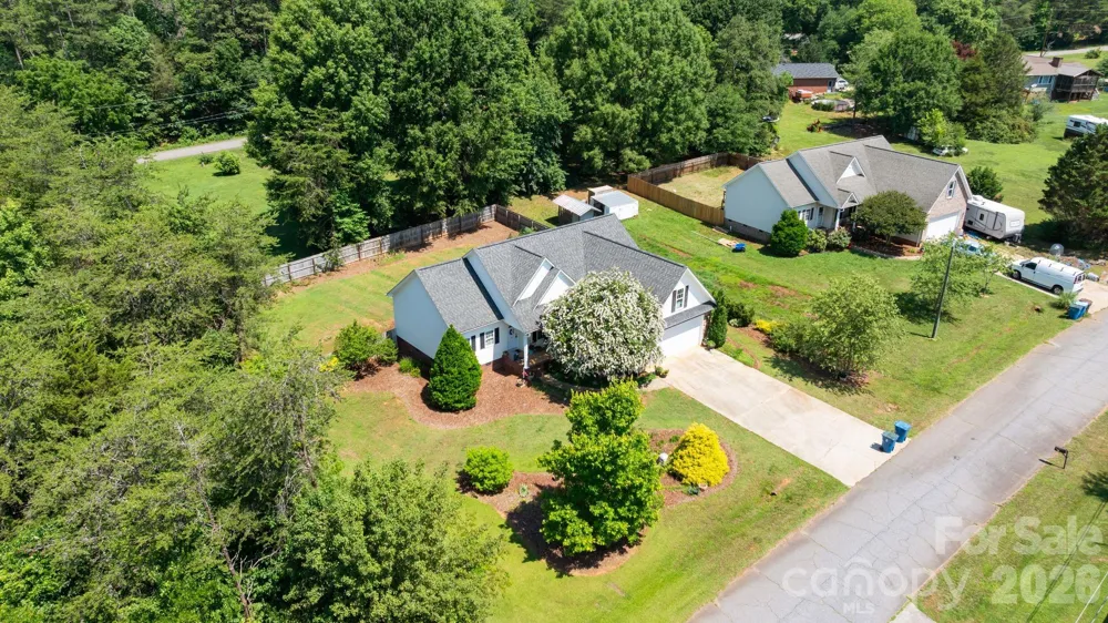 1621 Herbie Circle Newton, NC 28658
