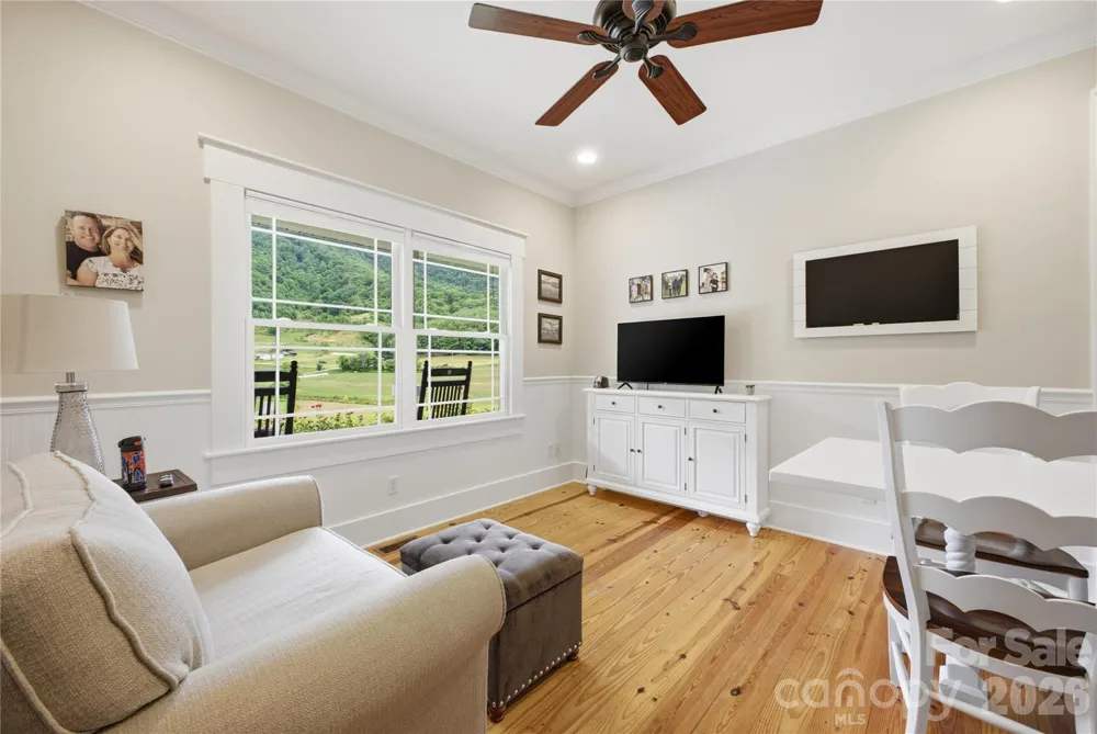 227 Black Bear Cove Clyde, NC 28721