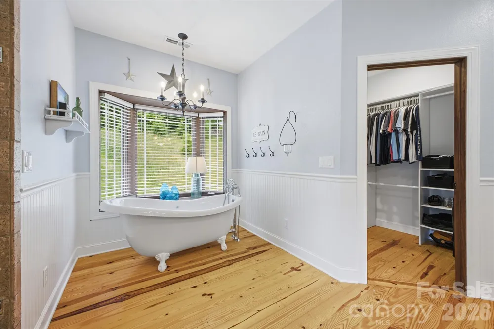 227 Black Bear Cove Clyde, NC 28721