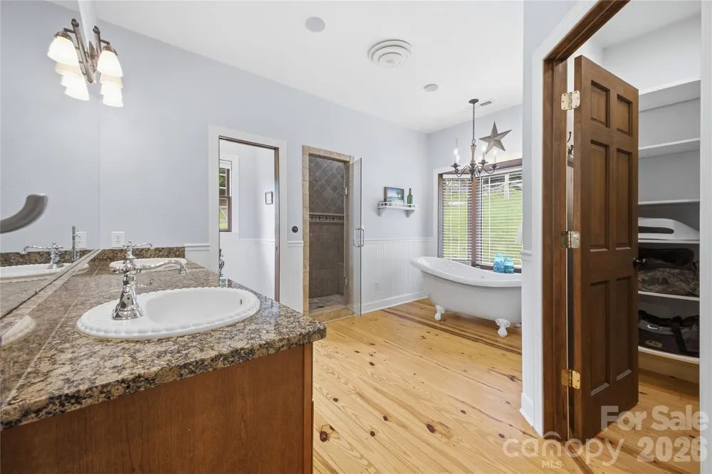 227 Black Bear Cove Clyde, NC 28721