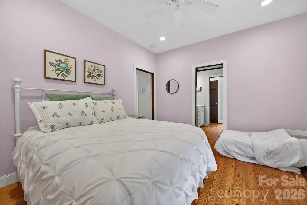 227 Black Bear Cove Clyde, NC 28721