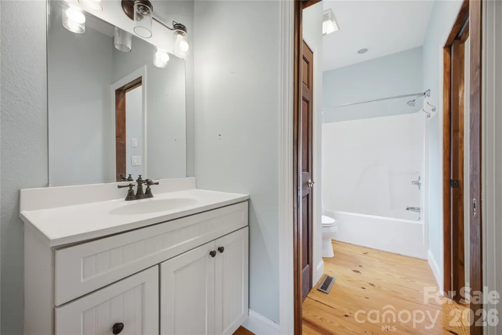 227 Black Bear Cove Clyde, NC 28721