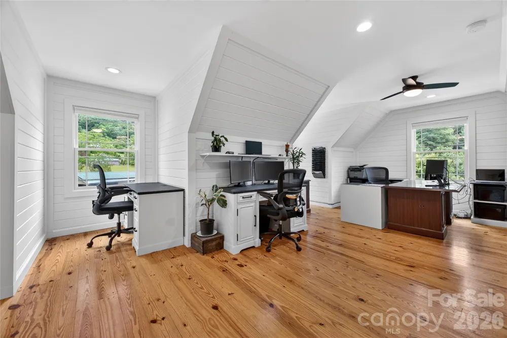 227 Black Bear Cove Clyde, NC 28721
