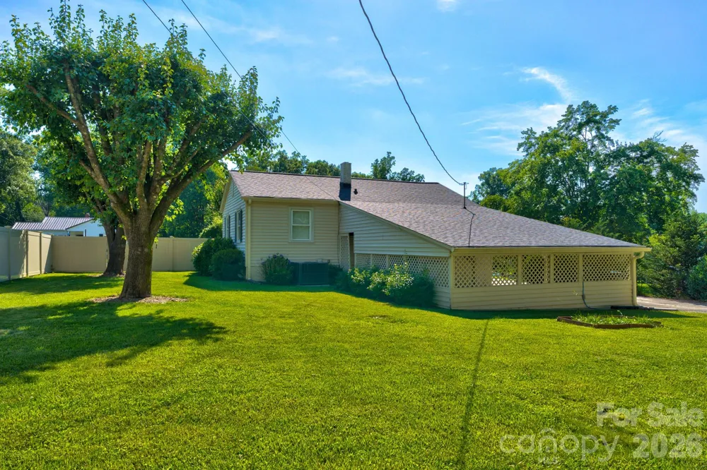 402 Houser Street Cherryville, NC 28021