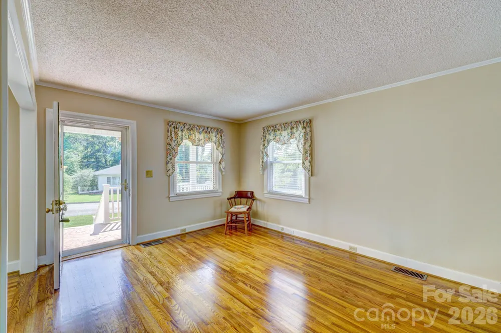 402 Houser Street Cherryville, NC 28021