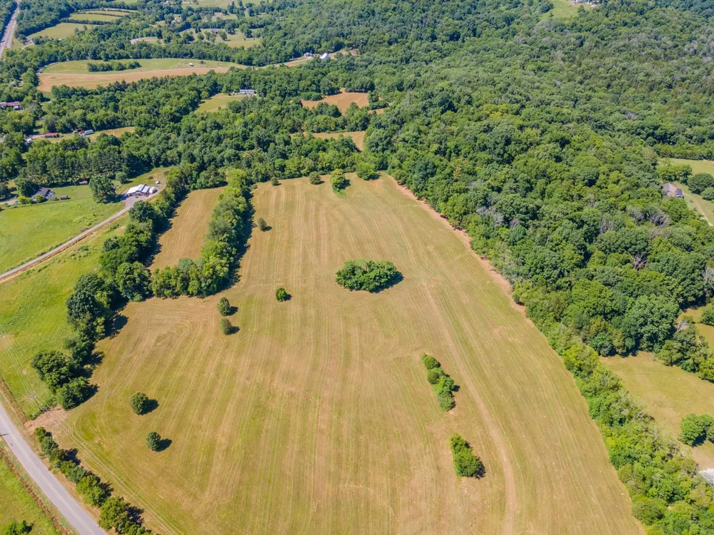 1033 Bugscuffle Road Wartrace, TN 37183