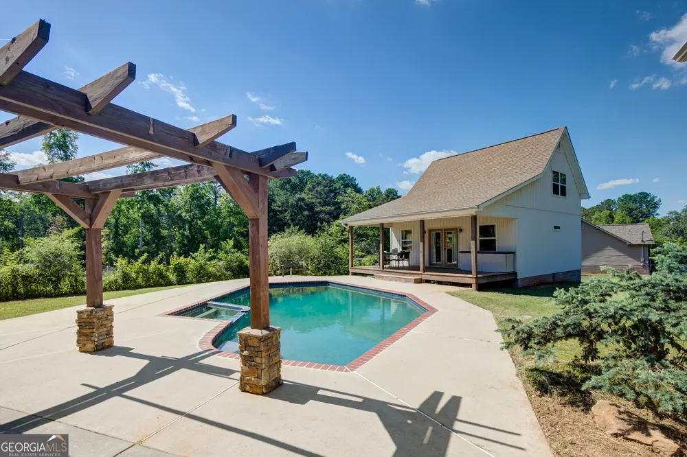 300 Briarwood RD Tyrone, GA 30290