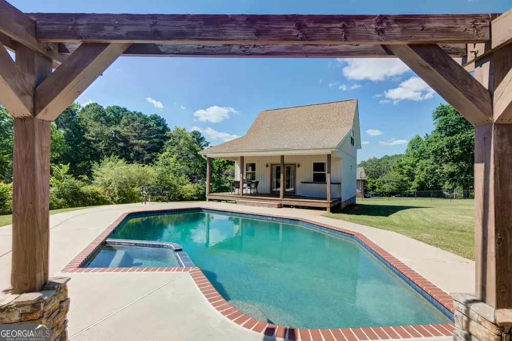 300 Briarwood RD Tyrone, GA 30290