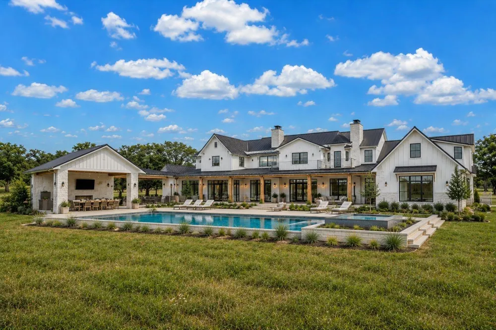 161 Mystic Shores Boulevard Spring Branch, TX 78070