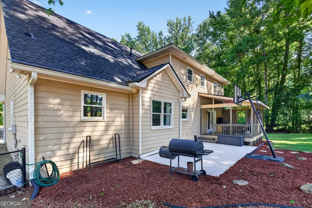 135 Crimson RDG Tyrone, GA 30290