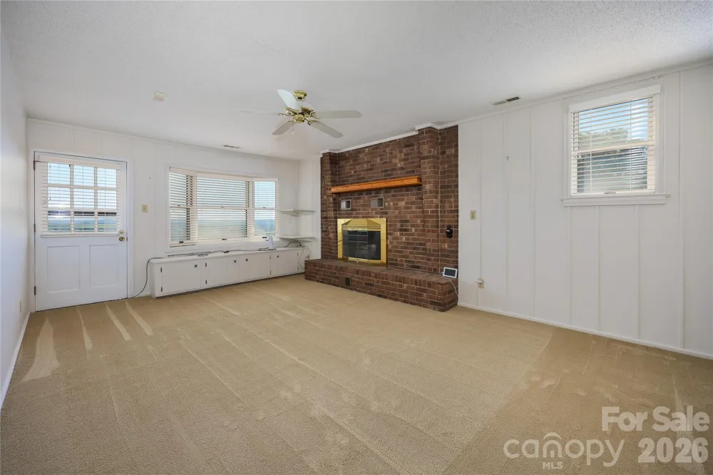 6350 Roscoe Road Denton, NC 27239