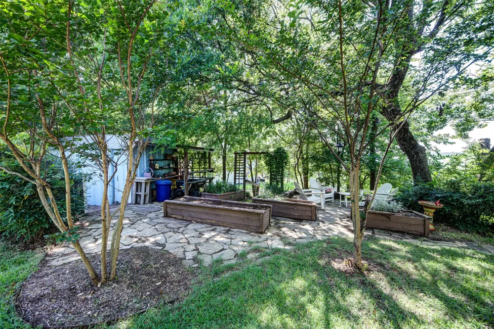 402 Aqua Way Lake Bridgeport, TX 76426