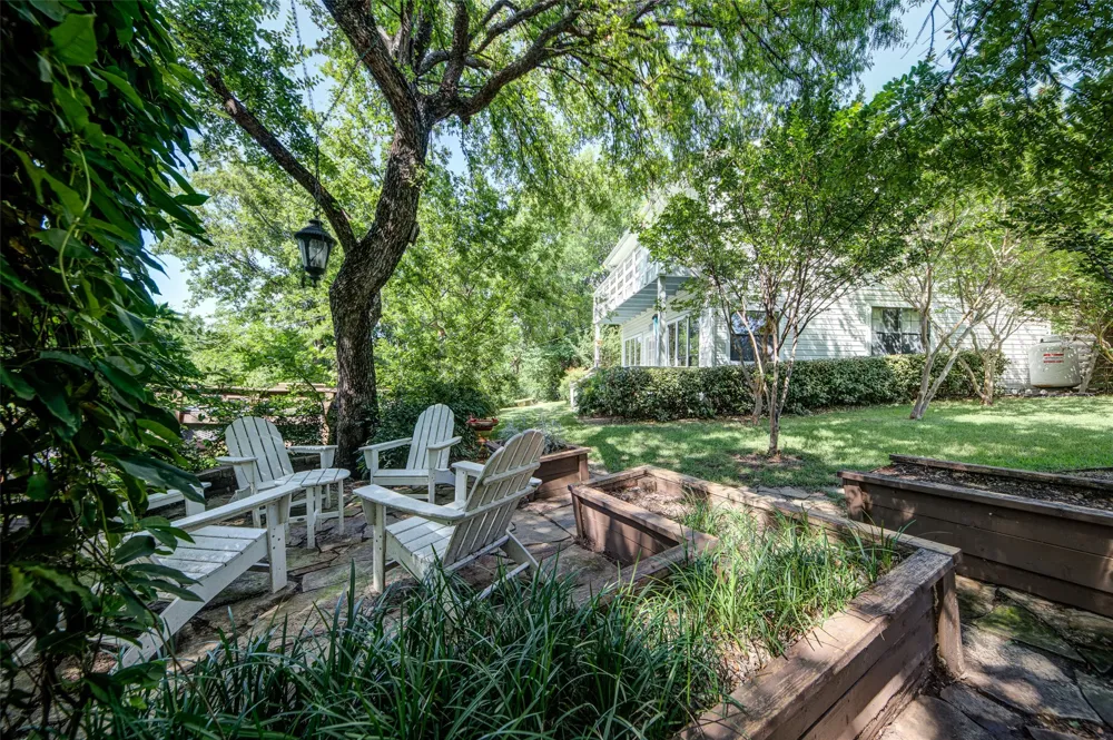 402 Aqua Way Lake Bridgeport, TX 76426