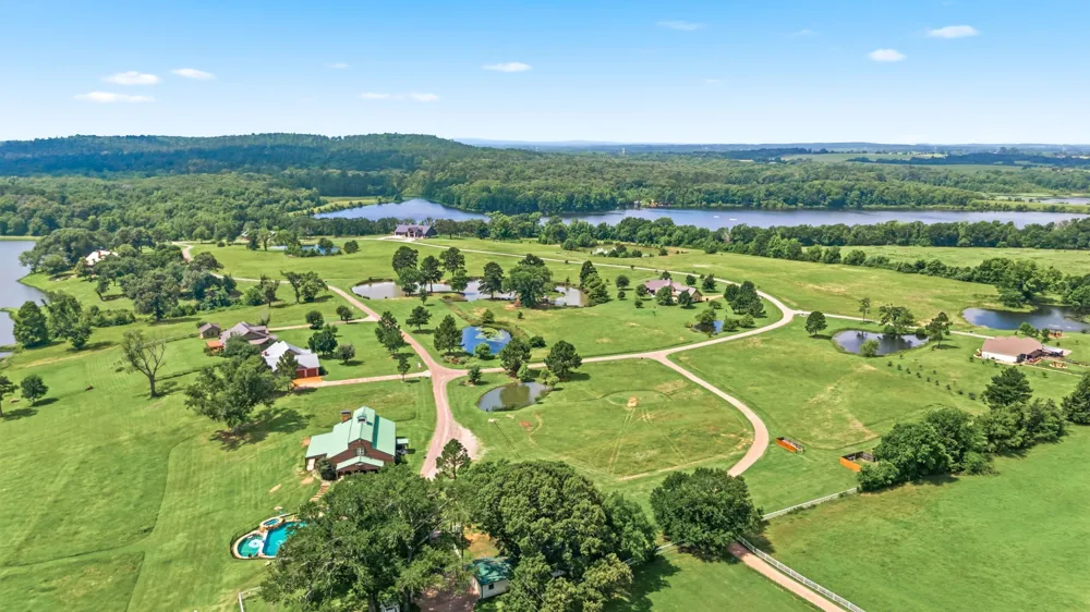 Caddo Creek Circle Larue, TX 75770
