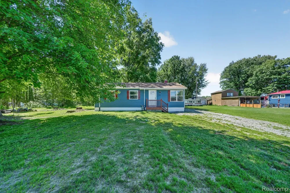 2185 Channel Drive Clay Township, MI 48028