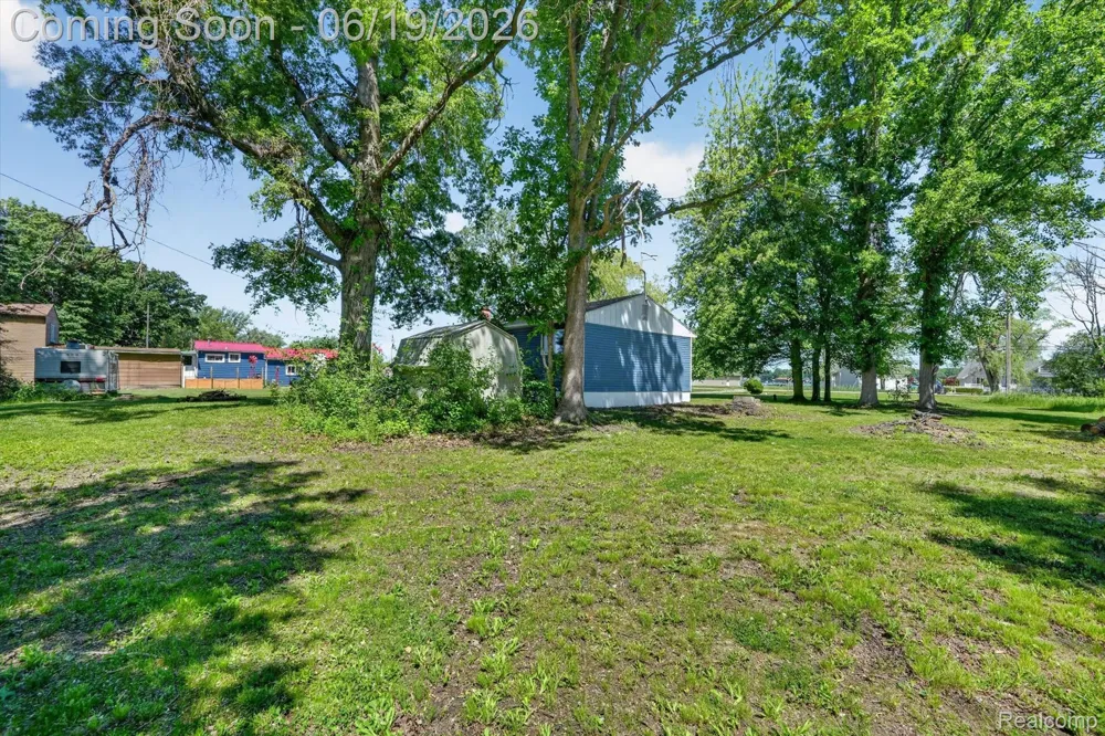 2185 Channel Drive Clay Township, MI 48028