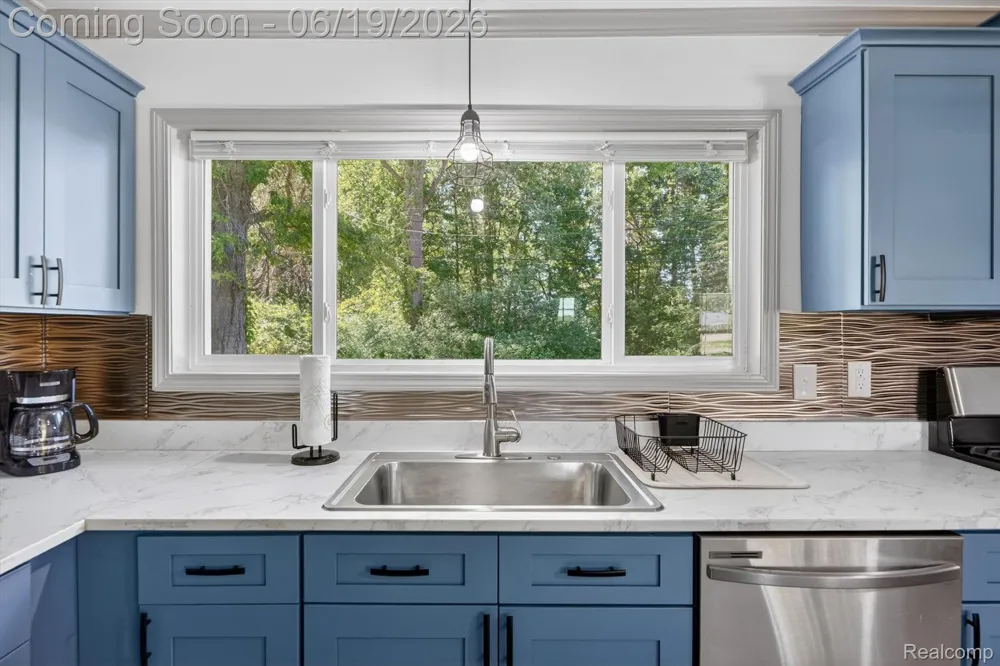 2185 Channel Drive Clay Township, MI 48028