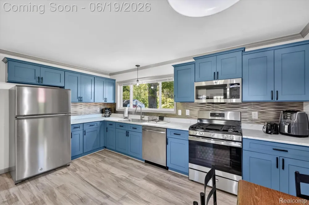 2185 Channel Drive Clay Township, MI 48028