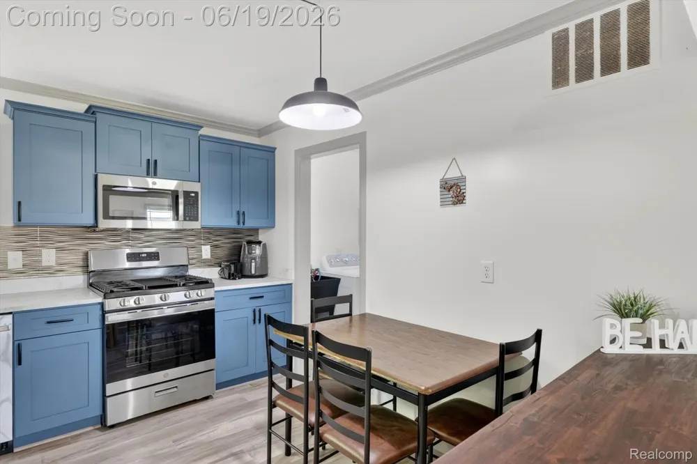 2185 Channel Drive Clay Township, MI 48028
