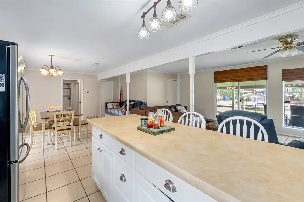 1725 Oak Shore Drive Tool, TX 75143