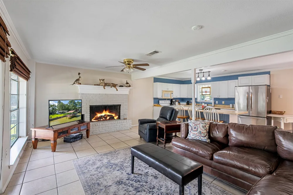 1725 Oak Shore Drive Tool, TX 75143