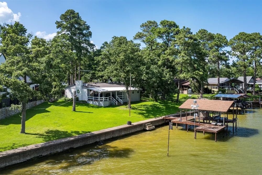 1725 Oak Shore Drive Tool, TX 75143