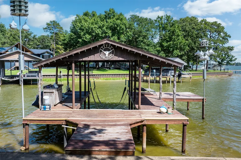 1725 Oak Shore Drive Tool, TX 75143