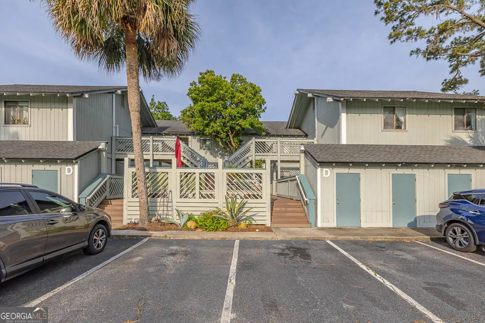 100 Blair RD St. Simons, GA 31522