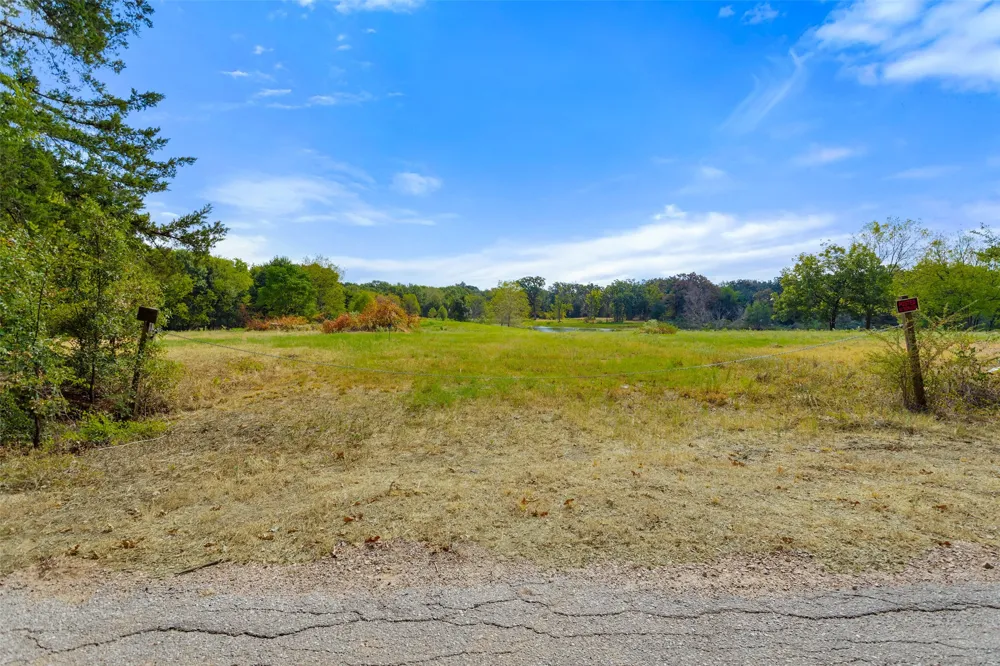 County Road 3371 Saltillo, TX 75478