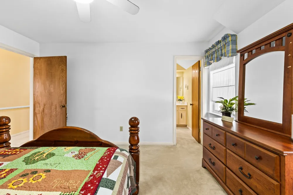 5602 Fountainbridge Ln Houston, TX 77069