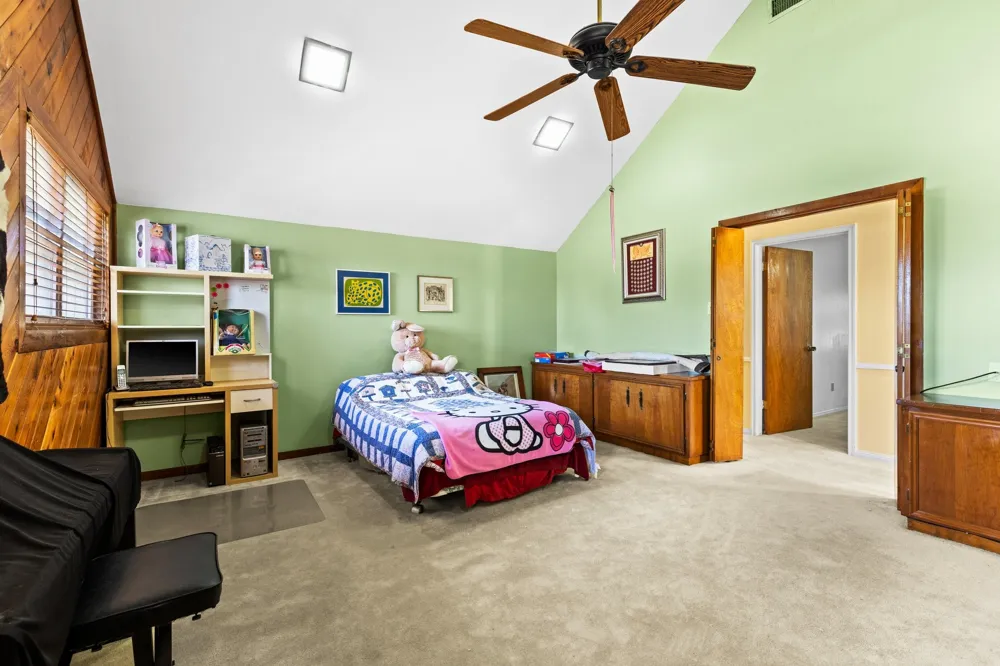5602 Fountainbridge Ln Houston, TX 77069