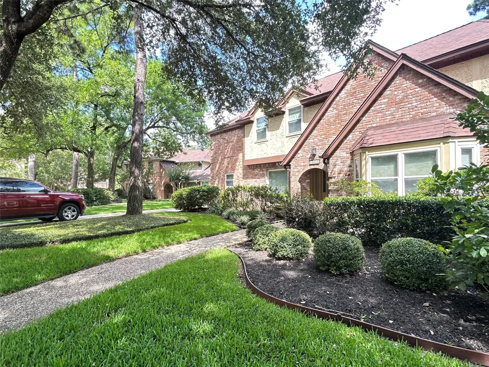 5602 Fountainbridge Ln Houston, TX 77069