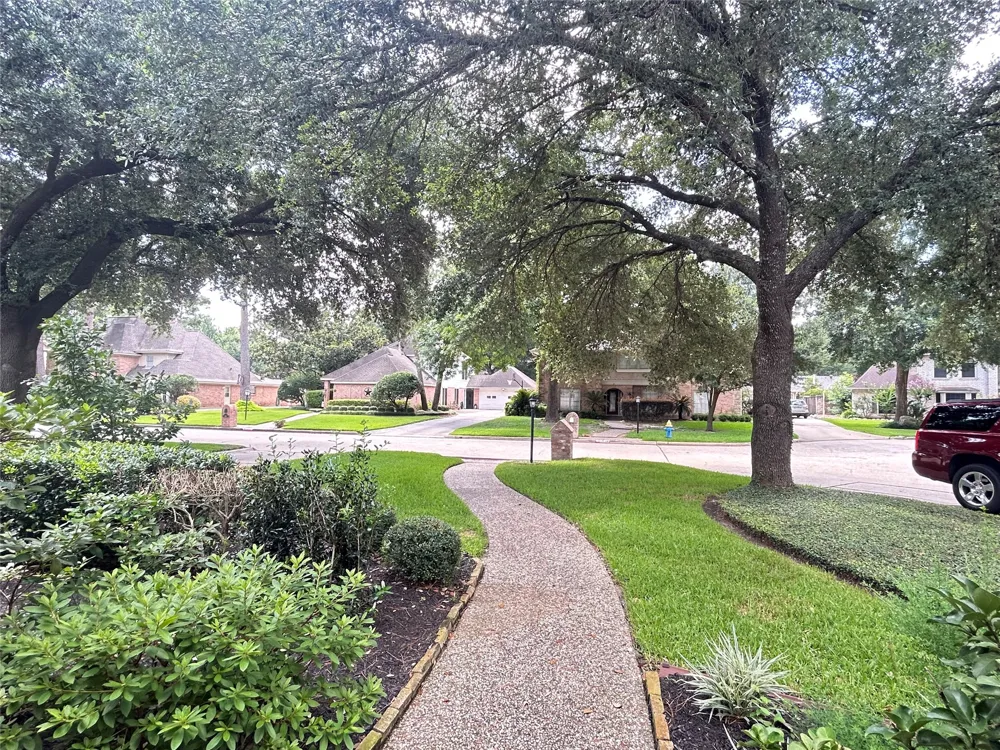5602 Fountainbridge Ln Houston, TX 77069