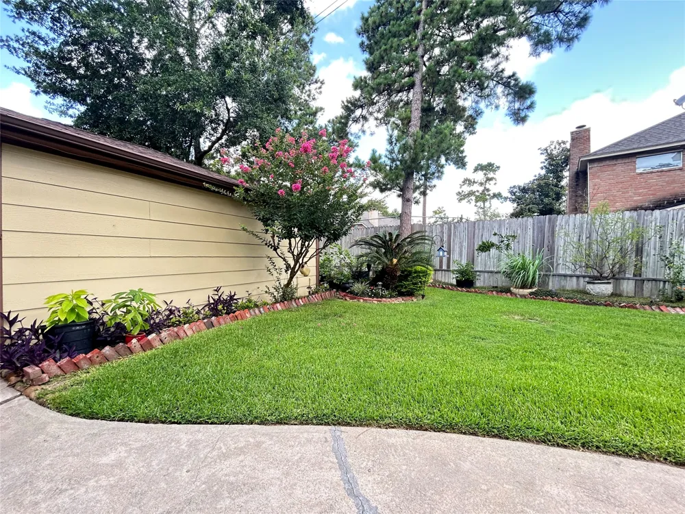 5602 Fountainbridge Ln Houston, TX 77069