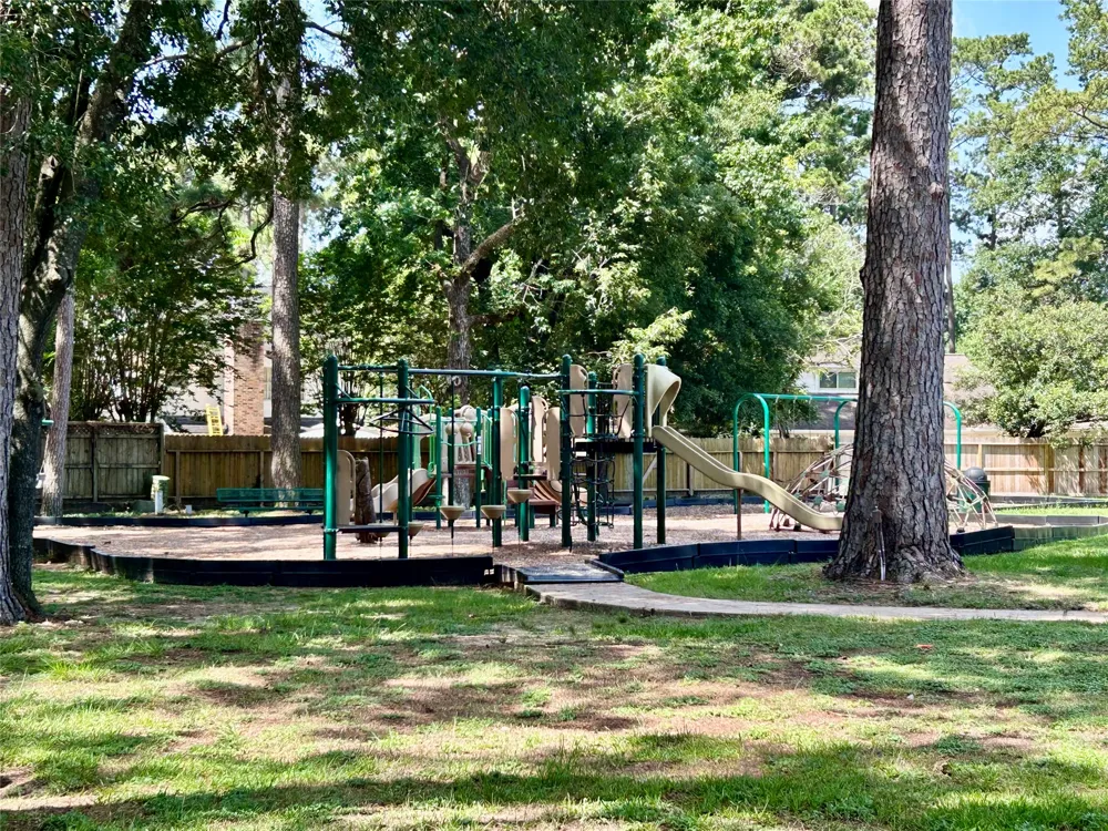 5602 Fountainbridge Ln Houston, TX 77069