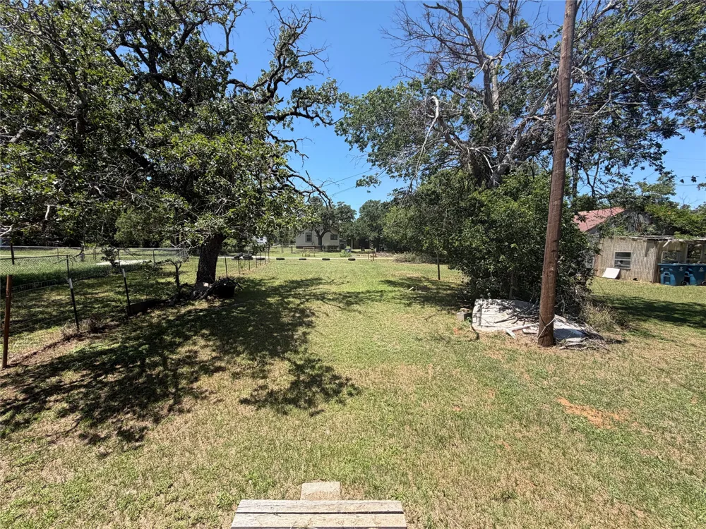 707 E 23rd Street Cisco, TX 76437
