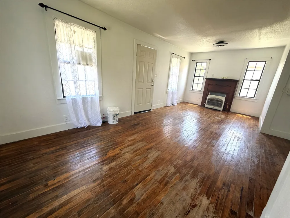 707 E 23rd Street Cisco, TX 76437