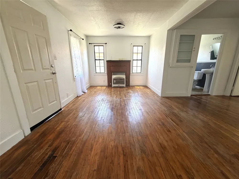 707 E 23rd Street Cisco, TX 76437