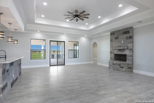 252 Venado Oaks Castroville, TX 78009