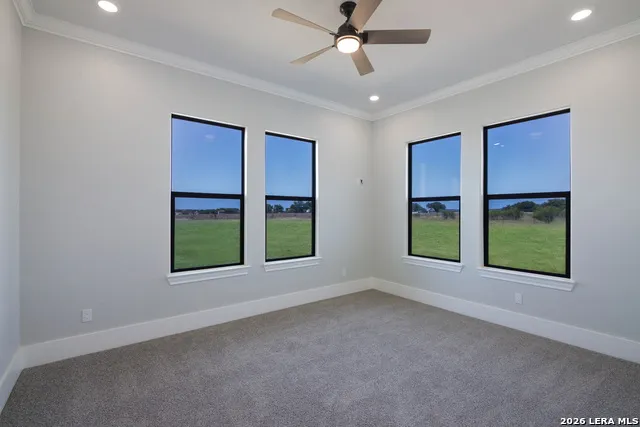 252 Venado Oaks Castroville, TX 78009