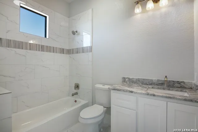 252 Venado Oaks Castroville, TX 78009